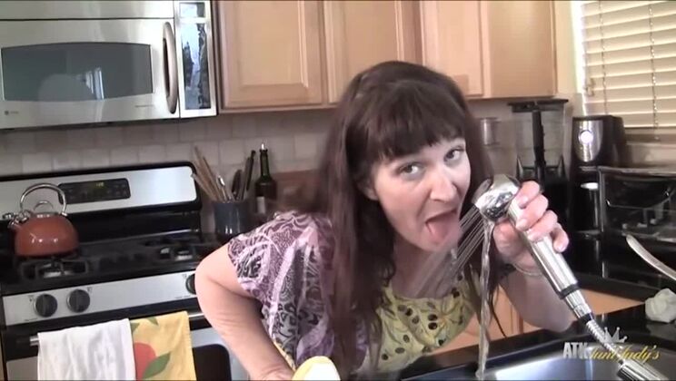 [AuntJudys] - Mature Woman Anna Plays Alone in Kitchen