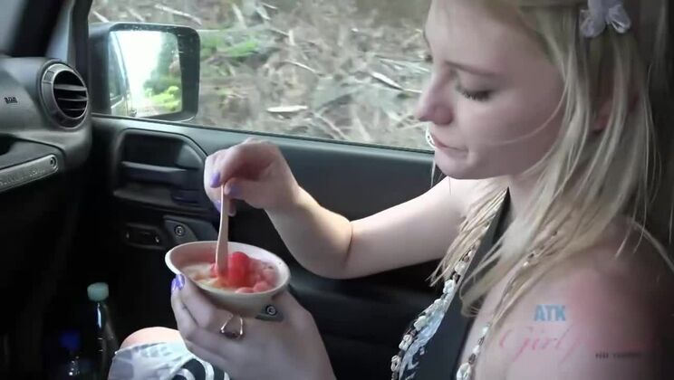 [ATKGirlfriends] - Girlfriend Melody Gets Exhibitionist on the Bluff