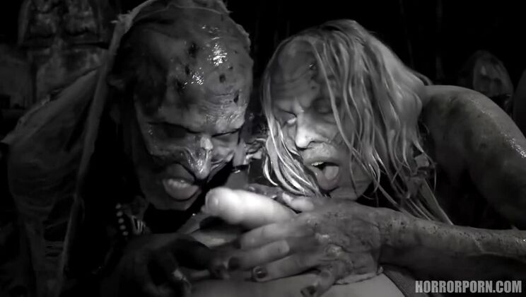 [HorrorPorn] - Outdoor Zombie Sex - Hardcore and Fetish