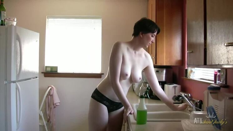 [AuntJudys] - Sexy Mature Body on Display Cleaning