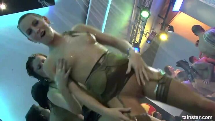 [Tainster] - High Heels and Pussy Licking with Susan Snow, Siddi, Rihanna Samuel