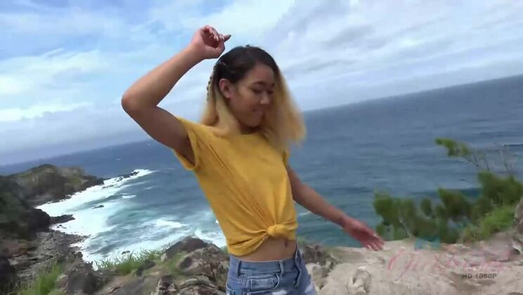 [ATKGirlfriends] - Asian Cutie Aria Skye Gets Fingering on the Beach - Aria Skye