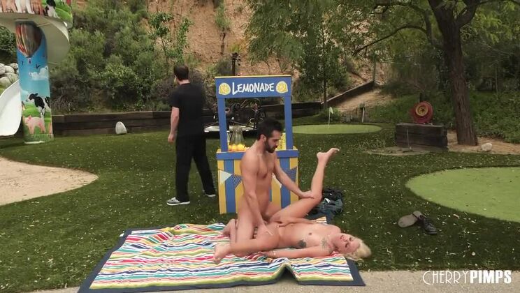 [WildOnCam] - Blonde with Tattoos Sucks Hard - Outdoor Facial Fun - Donnie Rock - Chanel Grey