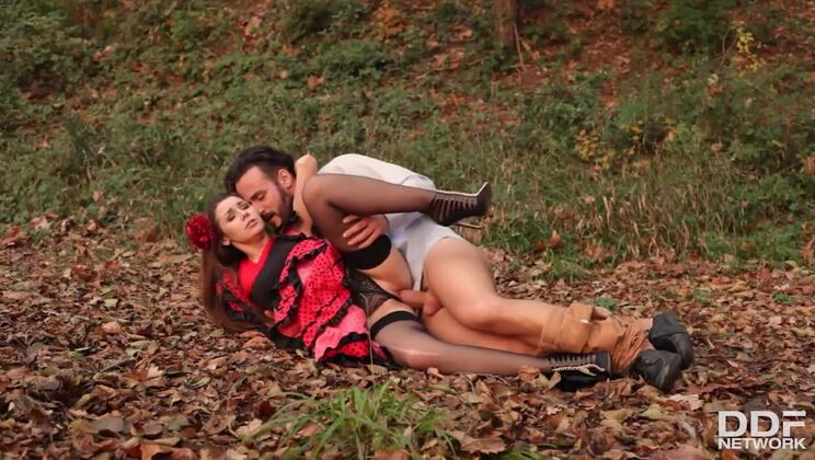 [HandsOnHardcore] - Lingerie Lure: Stacy Snake's Woodland Seduction - Stacy Snake