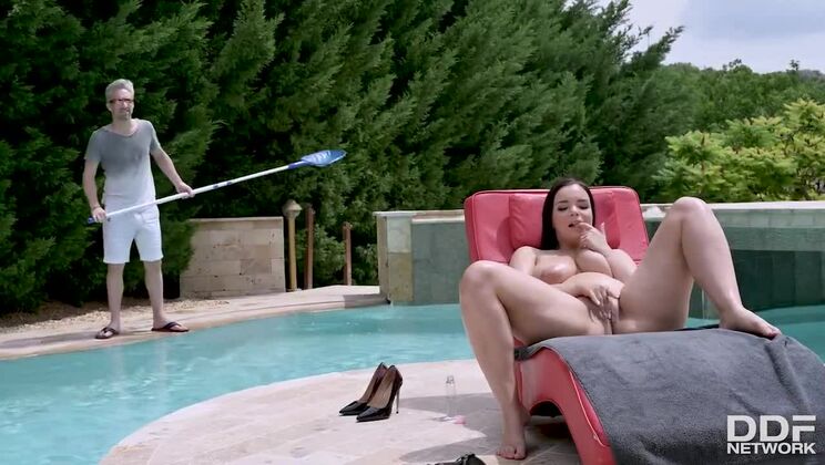 [DDFNetwork] - Sofia Rae - Titty Fuck in the Open - Sofia Rae