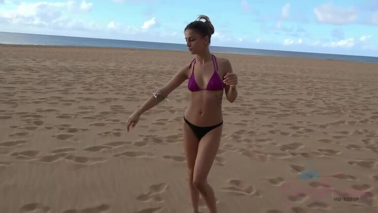 [ATKGirlfriends] - Amateur Kristen Scott Checks out Hawaii's Massive Canyon
