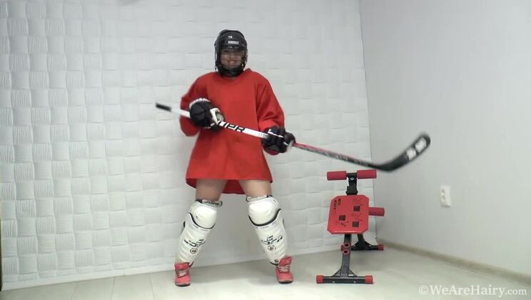 [WeAreHairy] - Jia, a Brunette Hockey Girl, Plays with Herself - Jia