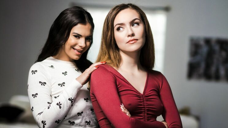 [WebYoung] - College Girl Lesbian Fun and Games - Violet Starr - Freya Parker