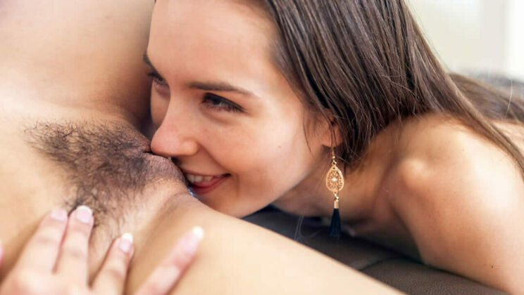 [SouthernSins] - Hairy and Shaved Lesbians: Jade and Charlotte's Play