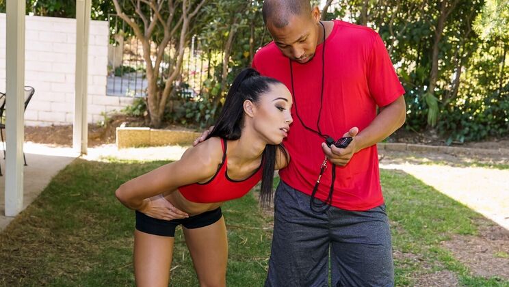 [Brazzers] - Track Her Down and Give Her a Big Cock - Ricky Johnson - Alexis Tae