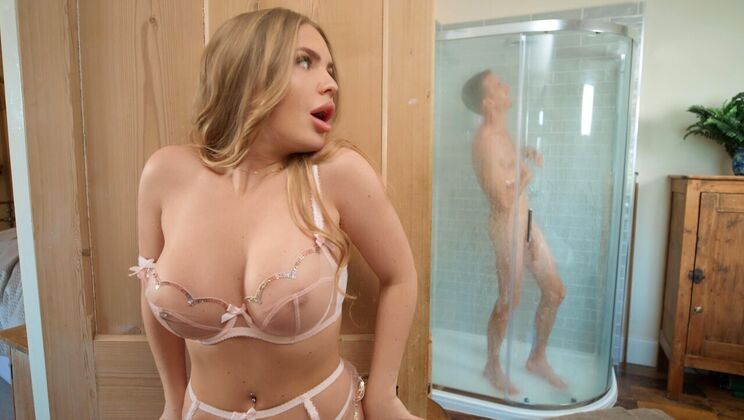 [Brazzers] - Danny D's Big Cock Stretches Alessandra Jane