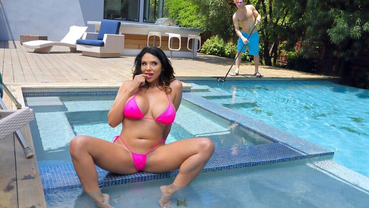 [Brazzers] - Missy Martinez's Short Hair Seduction