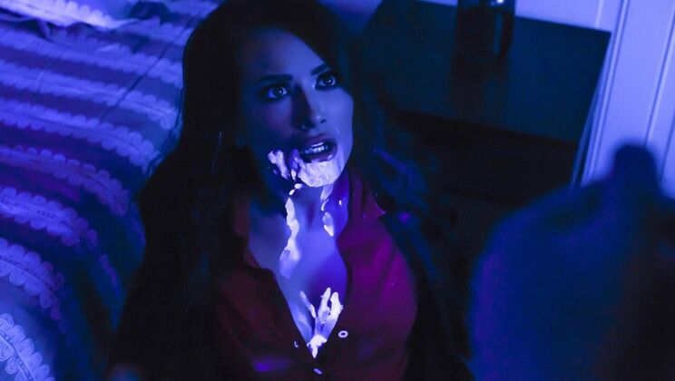 [Brazzers] - Isiah Maxwell's Big Cock in Katrina Jade's Pussy