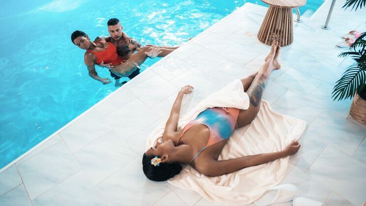 [FitnessRooms] - Wild Threesome with Shaved Pussy and Big Ass