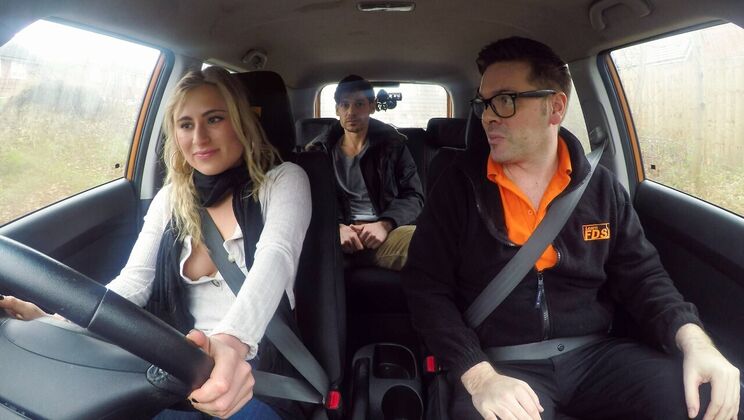 [FakeDrivingSchool] - Blonde with Tattoo Squirts in Reverse Cowgirl - Wet & Wild - Parker Marx - Lindsey Cruz