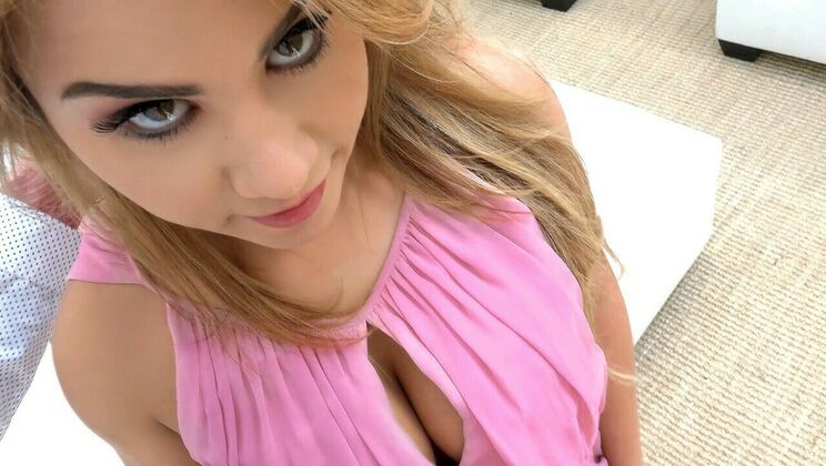 [LatinaSexTapes] -  Latina Amateur Homecoming Sex - Sofia Valletta