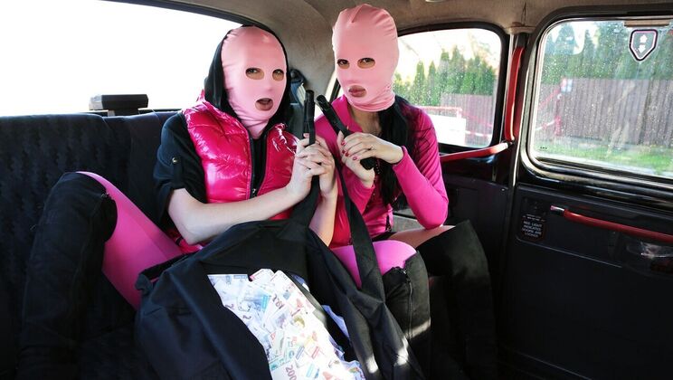 [FakeTaxi] - Double blowjob in a London cab - Kristof’s lucky ride - Kristof