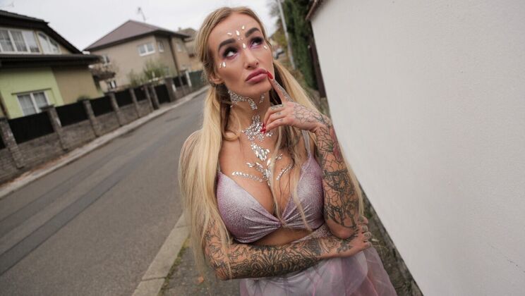 [PublicAgent] - Tattooed Daisy Lee's Doggystyle Encounter with Erik - Erik Everhard - Daisy Lee