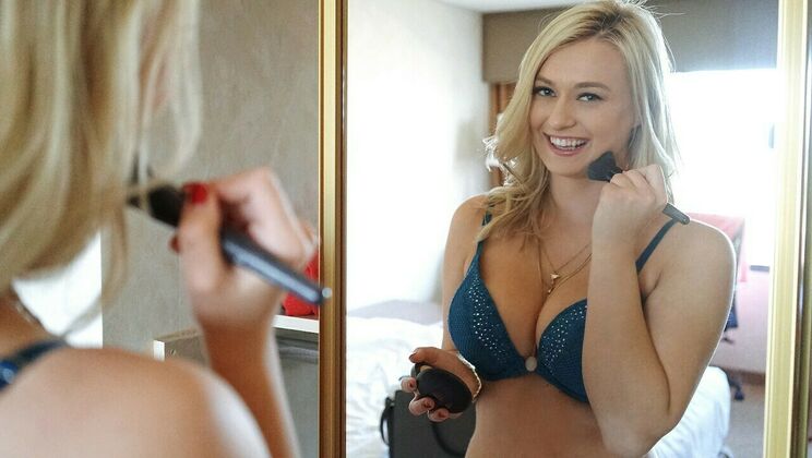 [IKnowThatGirl] - Busty Natalia Starr Cock Sucking Queen