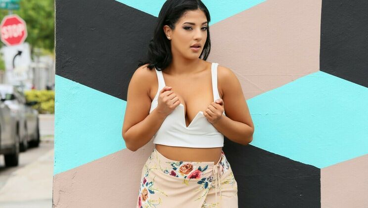 [PublicPickups] - Air Out, Big Tits