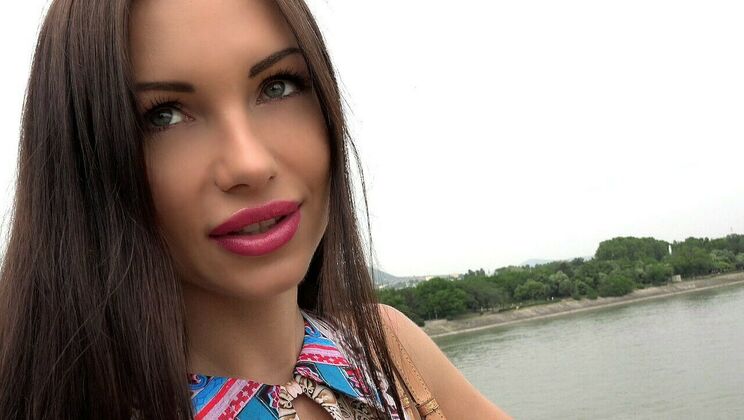 [PublicPickups] - Russian Girl Fucks Outside