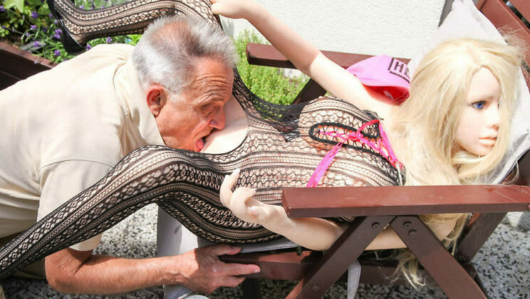 [GrandparentsX] - Blonde Doll Gets Fucked by Old Gunther - Dirty Gunther - Dolly the Doll