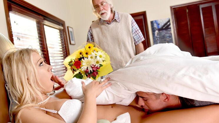[FamilyStrokes] - Bud Lee's Stepmom Unpacking - Nathan Bronson - Katie Morgan - Bud Lee