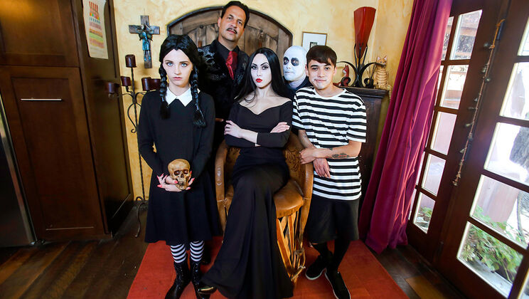 [FamilyStrokes] - Orgy of the Addams Clan - Eric John - Dick Chibbles - Audrey Noir - Kate Bloom