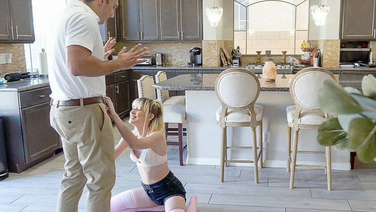 [SpyFam] - Step Daughter Achieves Instant Orgasm