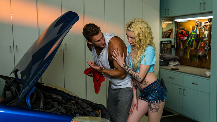 [MyDaughter'sHotFriend] - Petite Lola Fae's Mechanic Friend's Dad - Ryan Mclane - Lola Fae