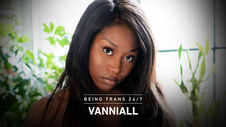 [Transfixed] - Ebony Vanniall Deepthroats a Big Cock