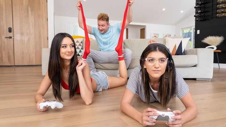 [HotGirlsGame] - Latina Lover Fucks Gamer's BF