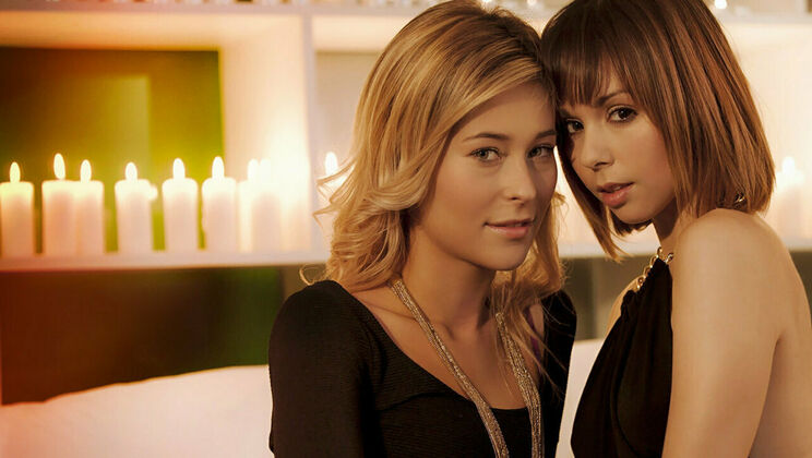 [SexArt] - Ariel Rebel and Lola Reve in Close Up Lesbian Love