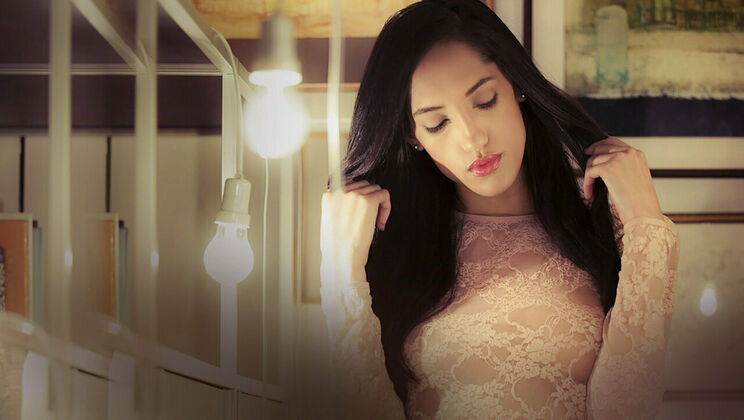 [SexArt] - Beautiful Sex: Chloe Amour's Incandescence - Chloe Amour
