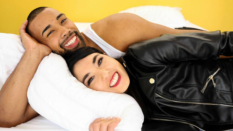 [HotGuysFuck] - Tiny Asian Mina Moon Gives Blowjob to Jaxson Briggs BBC - Mina Moon - Jaxson Briggs