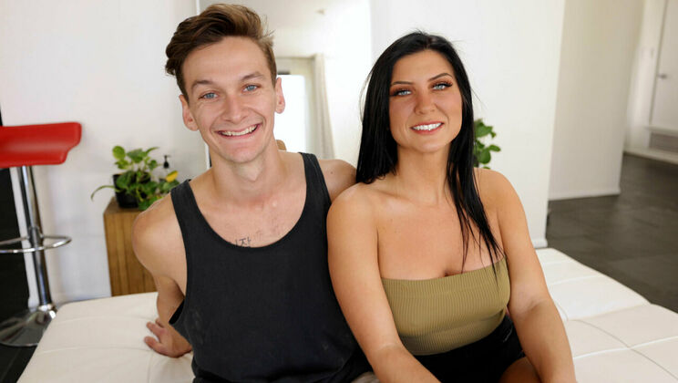 [HotGuysFuck] - Roman Austin Gets Close to Veena Violetta in an Interview