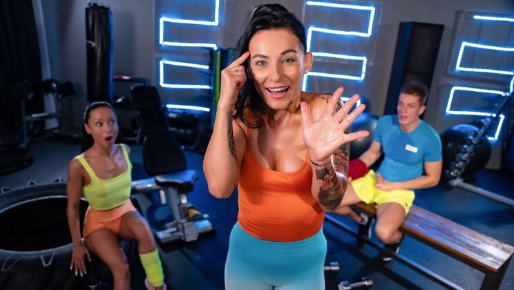 [FitnessRooms] - Czech and German Babes in FFM Threesome