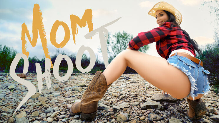 [MomShoot] - Cum in Mouth for Brunette Cowgirl Alexa Payne - Ike Diezel - Alexa Payne