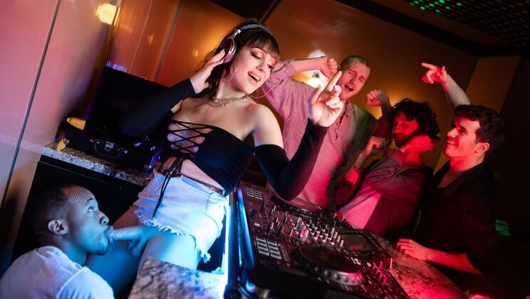 [TransAngels] - Big Tits Babe Joins Hot DJ for a Wild Ride - Trent King - Rana Katana