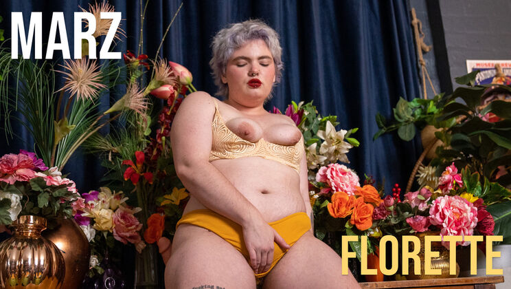 [GirlsOutWest] - Pale Pleasure: Marz Solo Performance - Marz