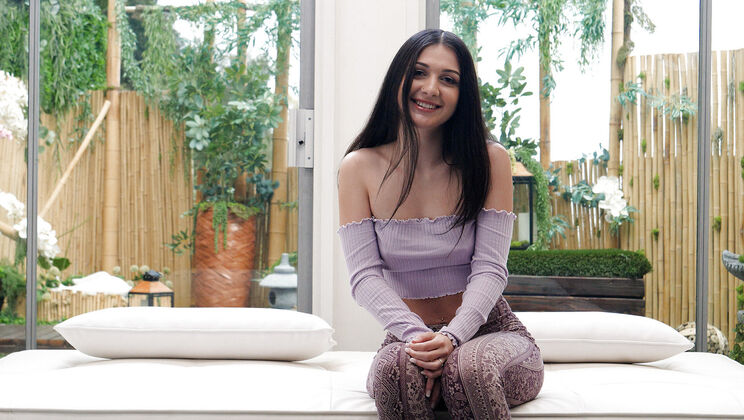 [NetGirl] - Reverse Cowgirl Audition with April - April