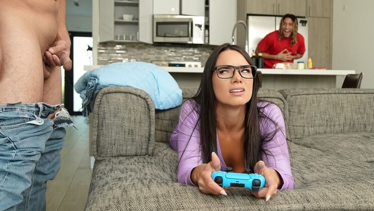 [CrazyCollegeGFs] - Interracial Anal Fuck for Gamer Bae - Doggystyle & Cowgirl - Johnny Wake - Derek Savage - Ivy Ireland