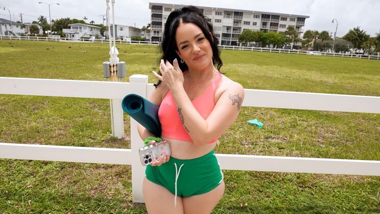 [BangBus] - Girl with Curvy Ass - Rocket Powers