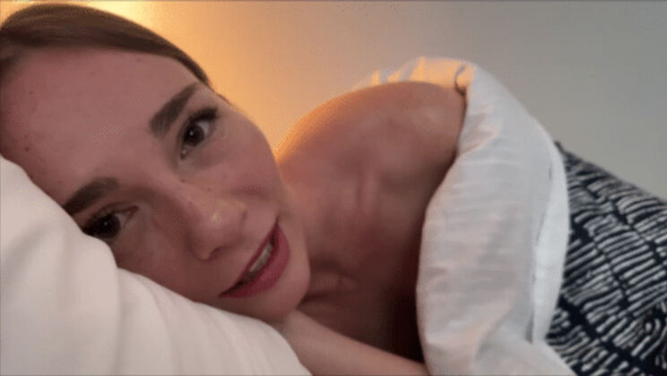 [PerfectGirlfriend] - Roommate Surprise Rimming and Blowjob - Tess Thompson
