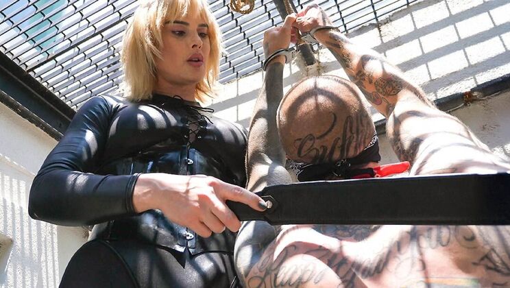 [Submissed] - Heavy Gets Punished by Blonde Lucy Heart - Lucy Heart - Heavy