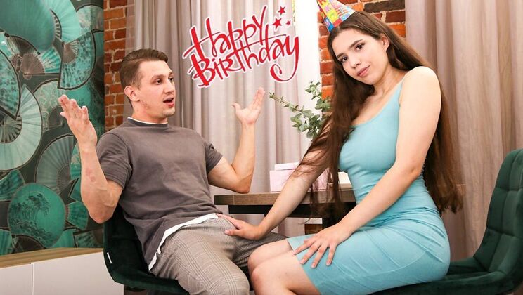 [ClubSweethearts] - Shaved Pussy Molly's Birthday Celebration - Steve Hardy - Molly Kit