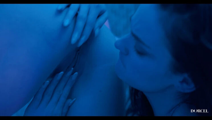 [DorcelClub] - Lesbian Date vol.2 - Attraction at First Sight - Clara Mia - Alice Drake