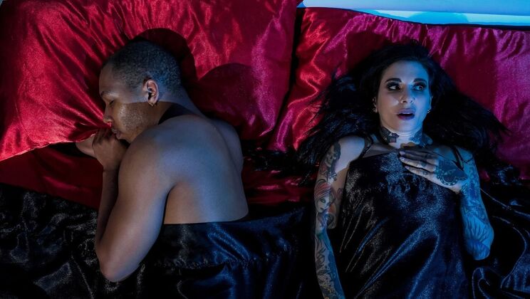 [DigitalPlayground] - Side fuck and pussy eating with Caucasian athletic babe - Ricky Johnson - Joanna Angel